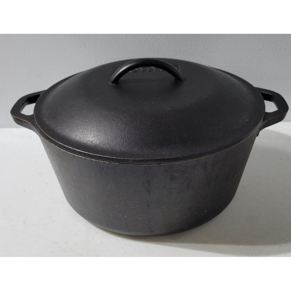 Lodge Logic Cast Iron Dutch Oven 5 Quart 10.25" #8 Open Box Preseasoned Ready
